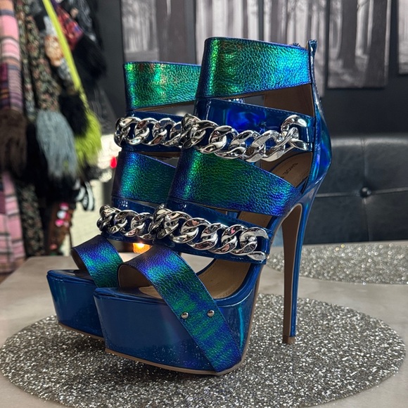 Shoe republic 8.5 heels - Picture 1 of 11